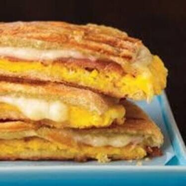 Kaşarlı Yumurtalı Tost