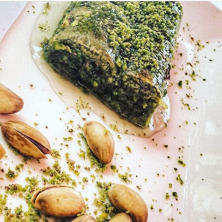 500 Gr Fıstık Sarma + 1 Lt Coca Cola