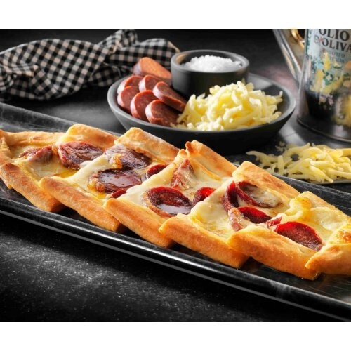 Sucuklu Kaşarlı Pide