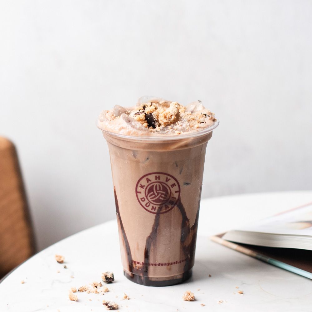Cookieli Hindistancevizi Sütlü Buzlu Cafe Latte Tw
