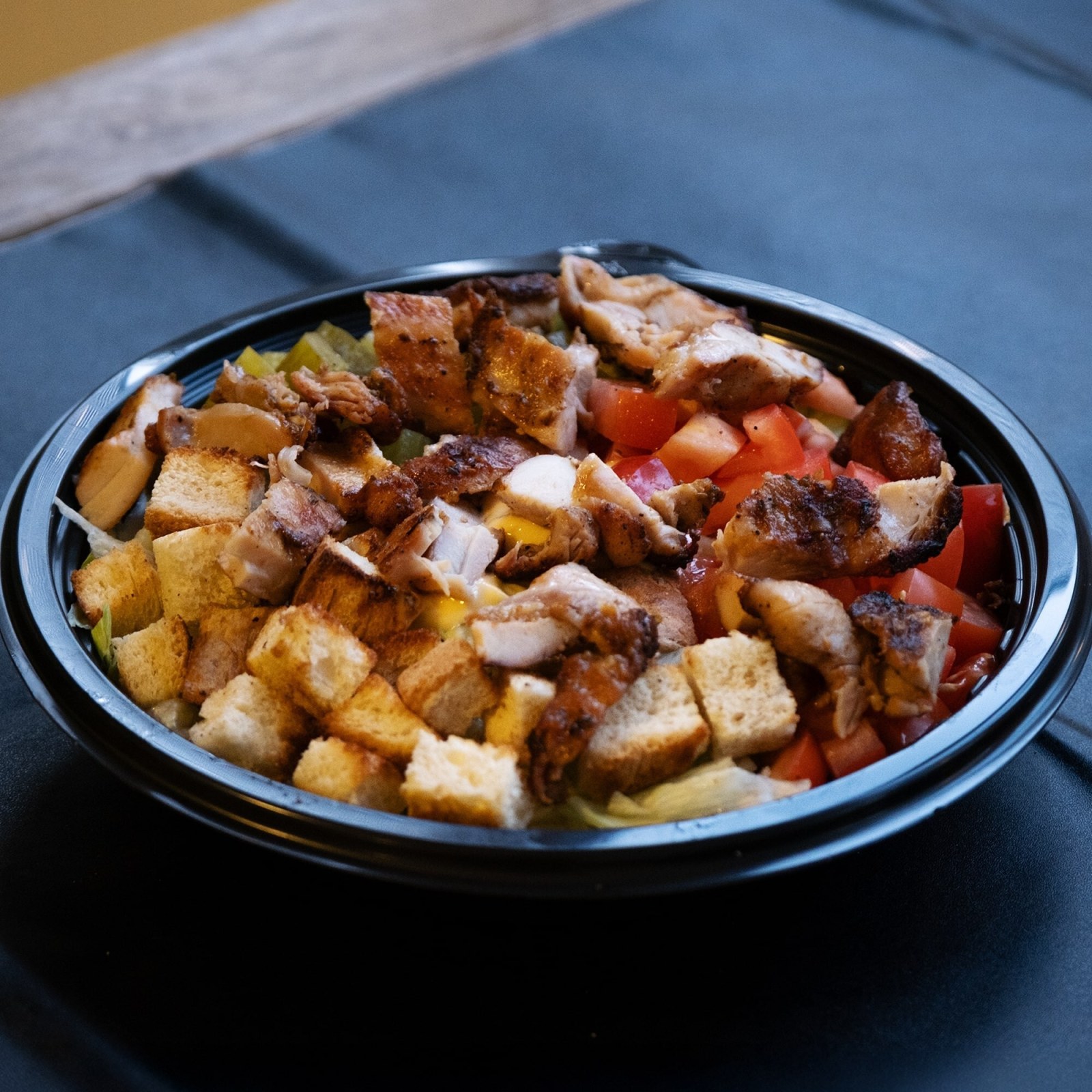 Tavuklu Sezar Salata