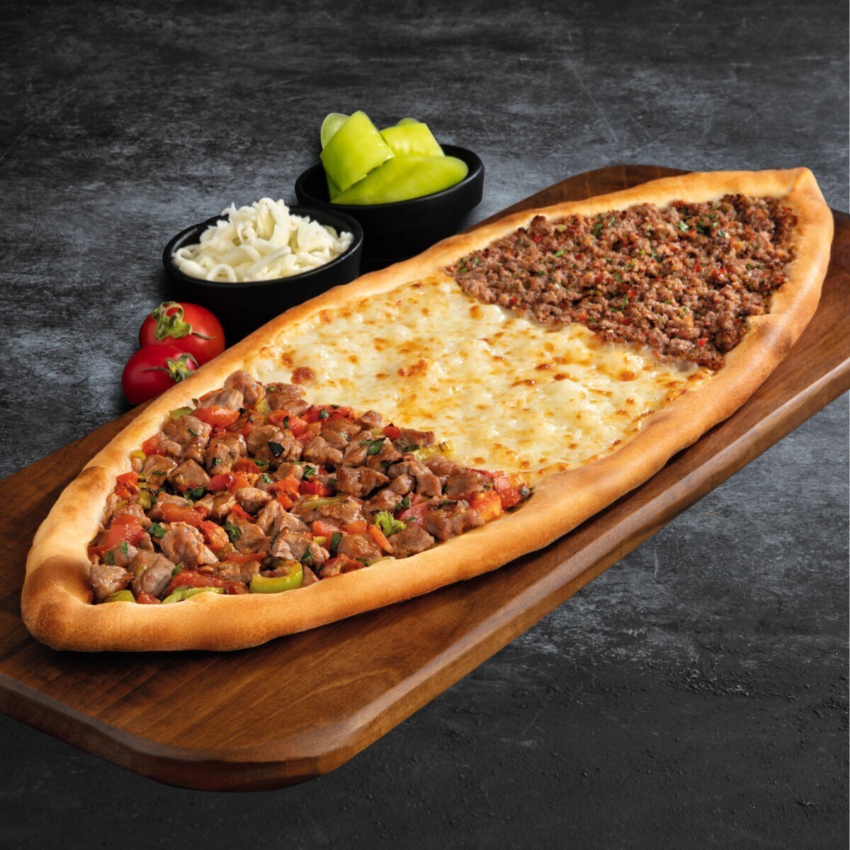 Taş Fırında Karışık Pide/Taze Sıcak Usta Yapımı + Şişe İçecek (23 Cl) + Eker Tatlı (150 Gr)