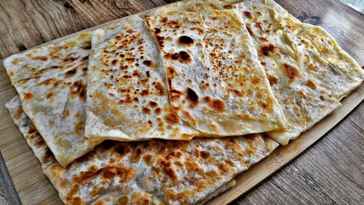 Peynirli Gözleme (El açması)