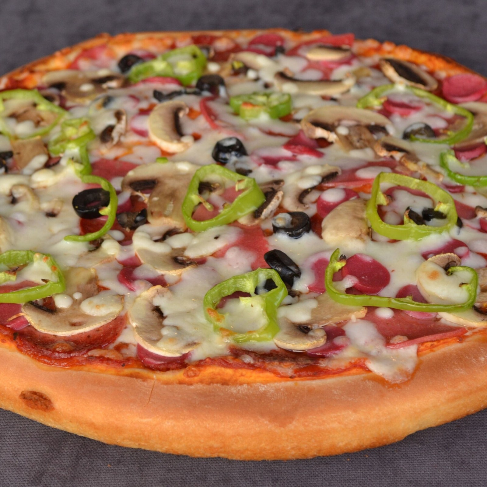 Jülyen Pizza (Orta)