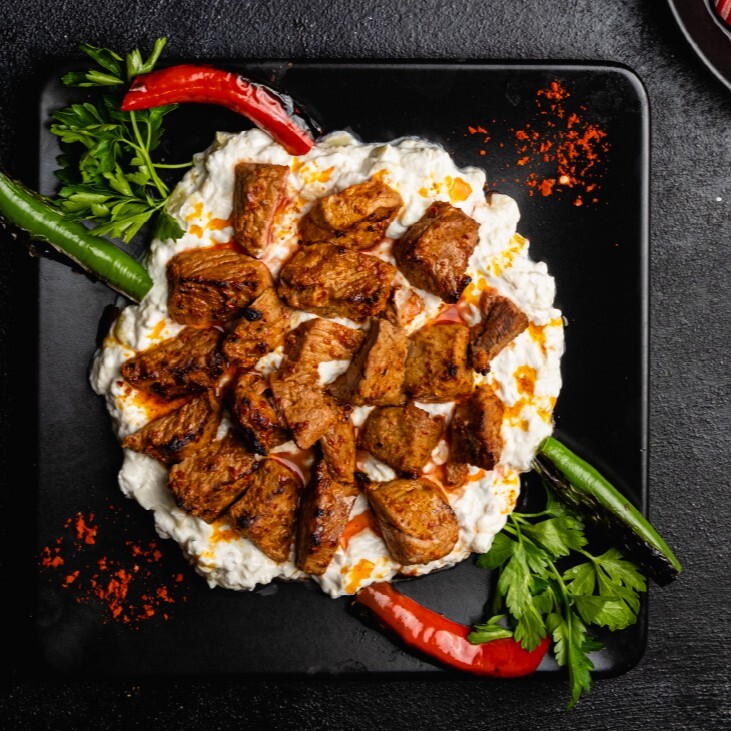 Alinazik Kebap (Kuzu Şişten)