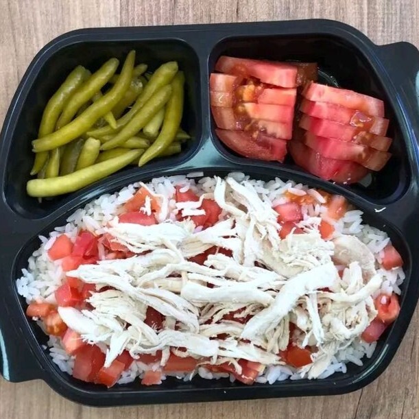 Tavuklu Domatesli Pilav + Kola + Tatlı