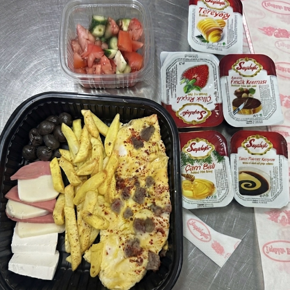 Özel Kahvaltı Tabağı
