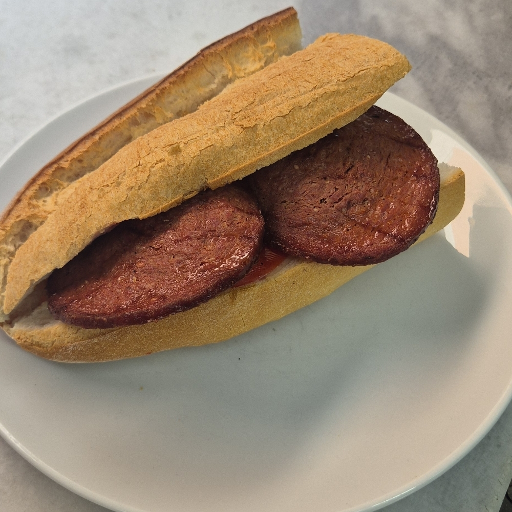 Yarım Ekmek Arası Izgara Sucuk