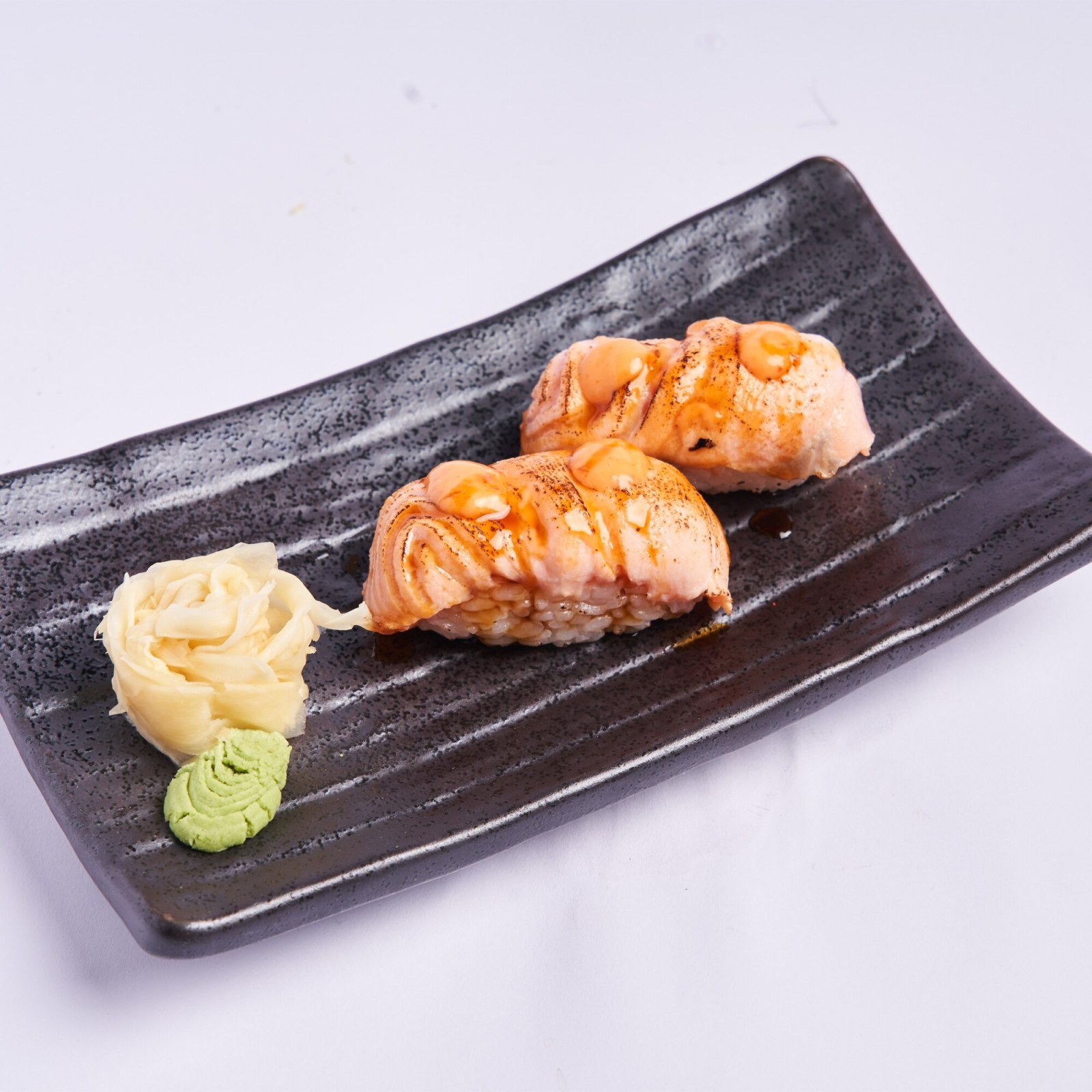 Aburi Salmon Nigiri 2 Parça