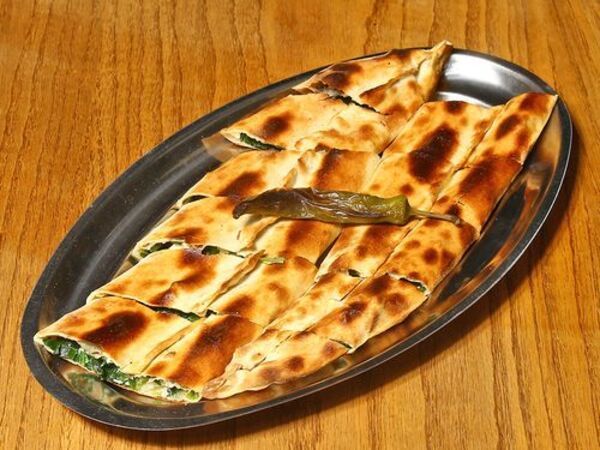Ispanaklı Peynirli Pide (Kapalı)