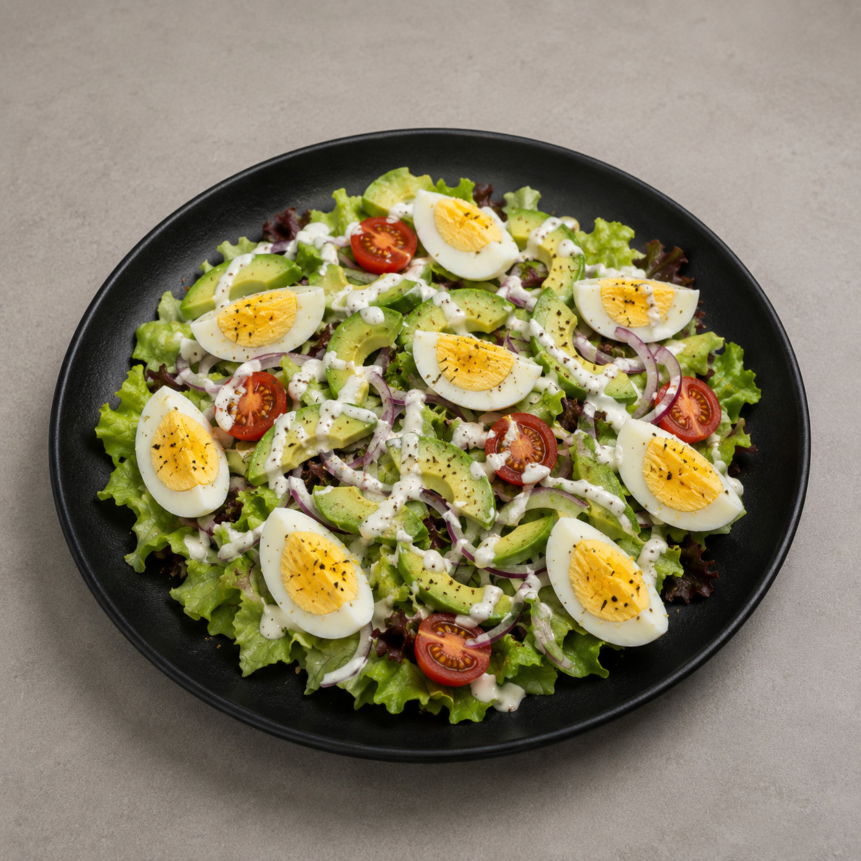Yumurtalı Avokado Salatası