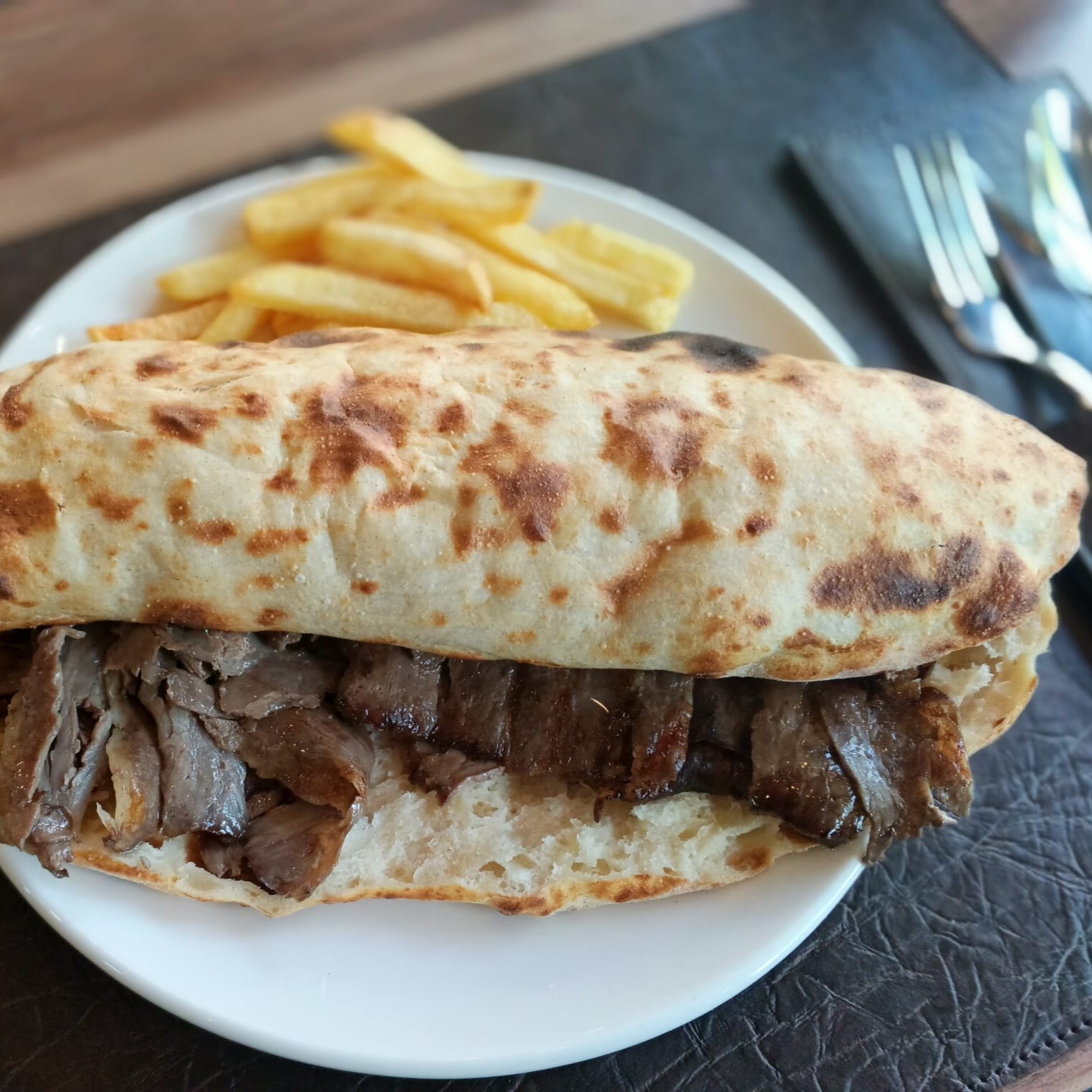 Gobit Ekmek Et Döner