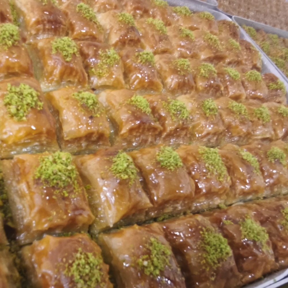 Fıstıklı Baklava (1 kg)