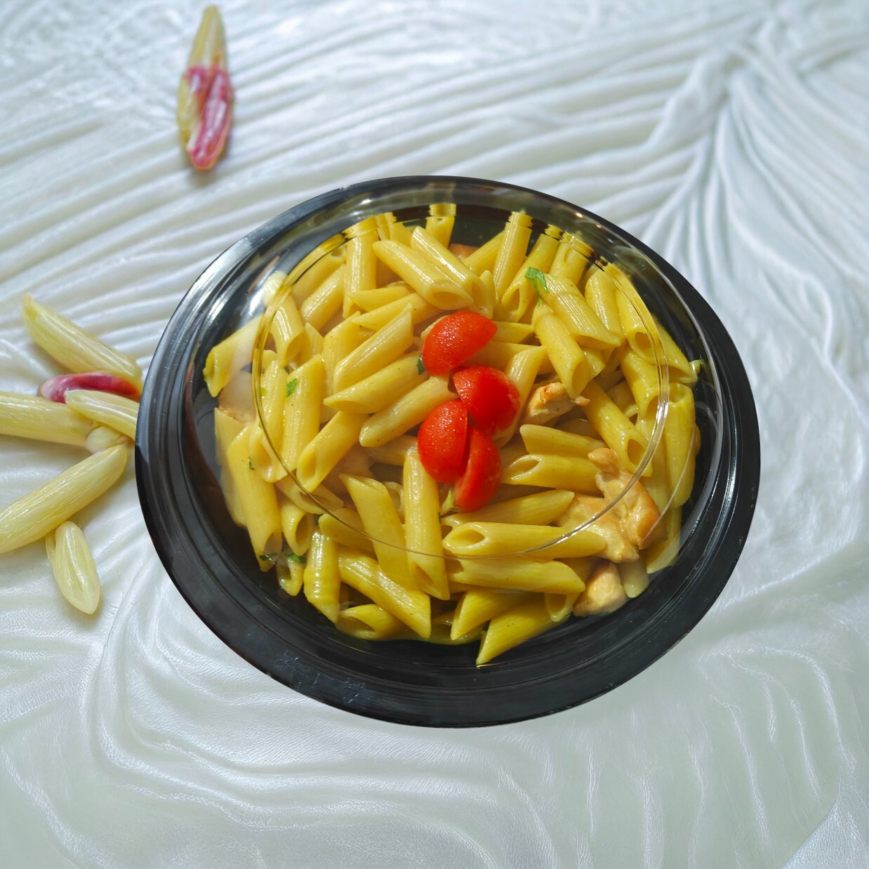 Köri Soslu Penne Makarna