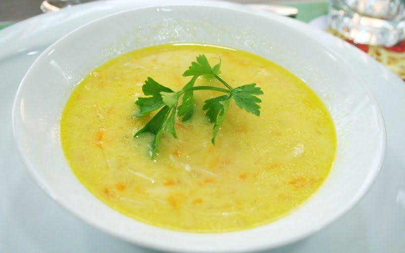 Şehriyeli Tavuk Suyu Çorbası