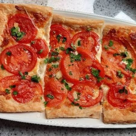 Mini Hasanpaşa Kaşarlı Domatesli Pizza
