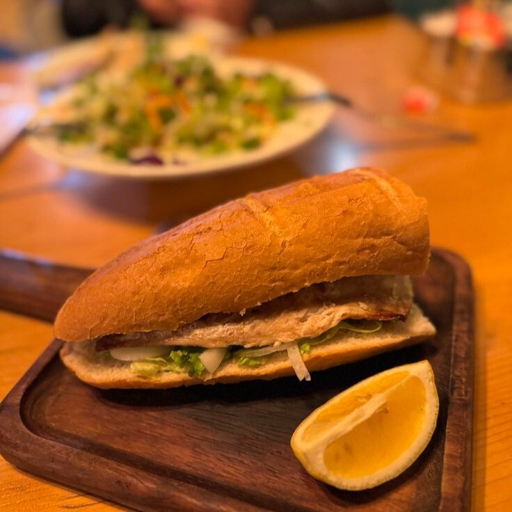 Ekmek Arası Alabalık Menü