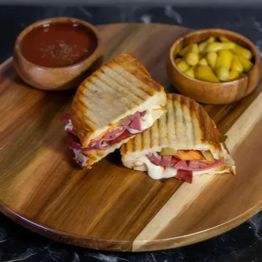 Ayvalık Tost Klasik