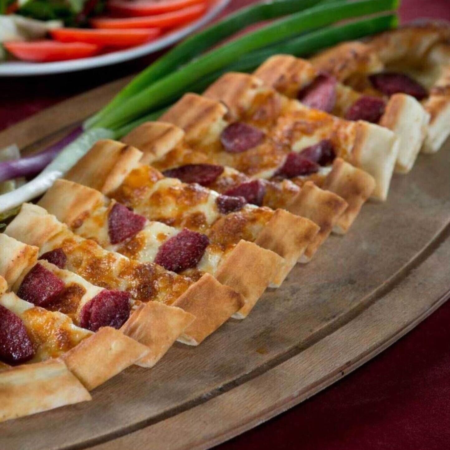 Sucuklu Yumurtalı Pide