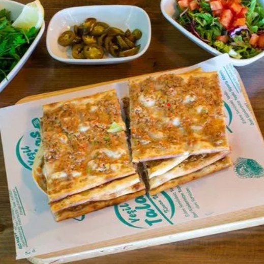 Kıymalı Pide