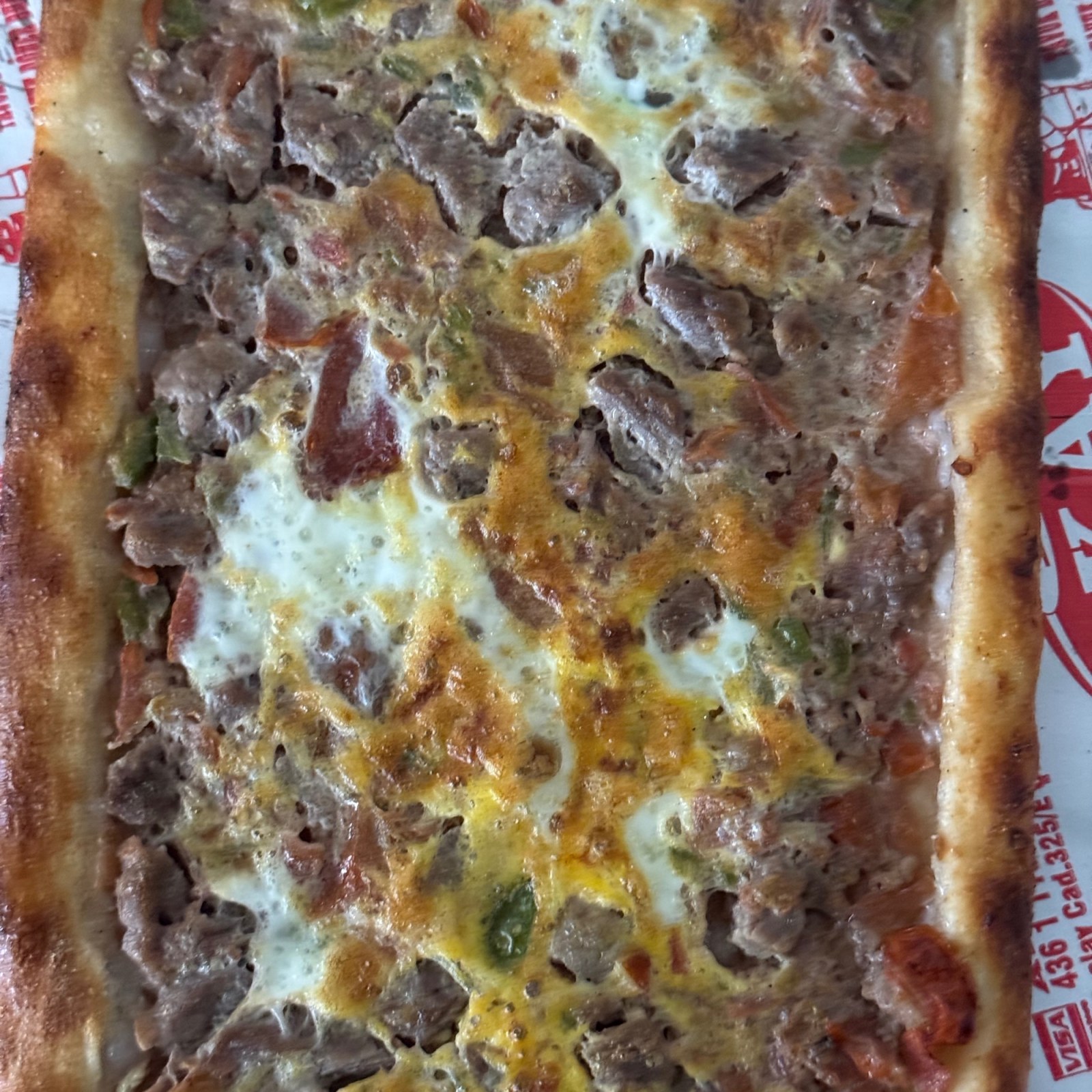 Kuşbaşılı yumurtalı Pide + ayran salata