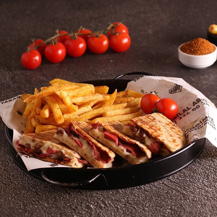 Bazlama Karışık Tost