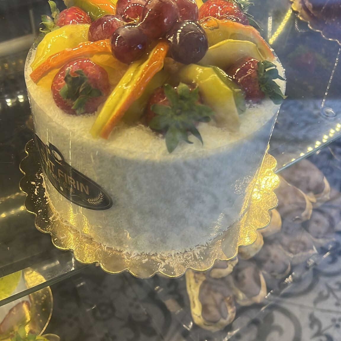 Karışık Meyveli Pasta (6 Kişilik)