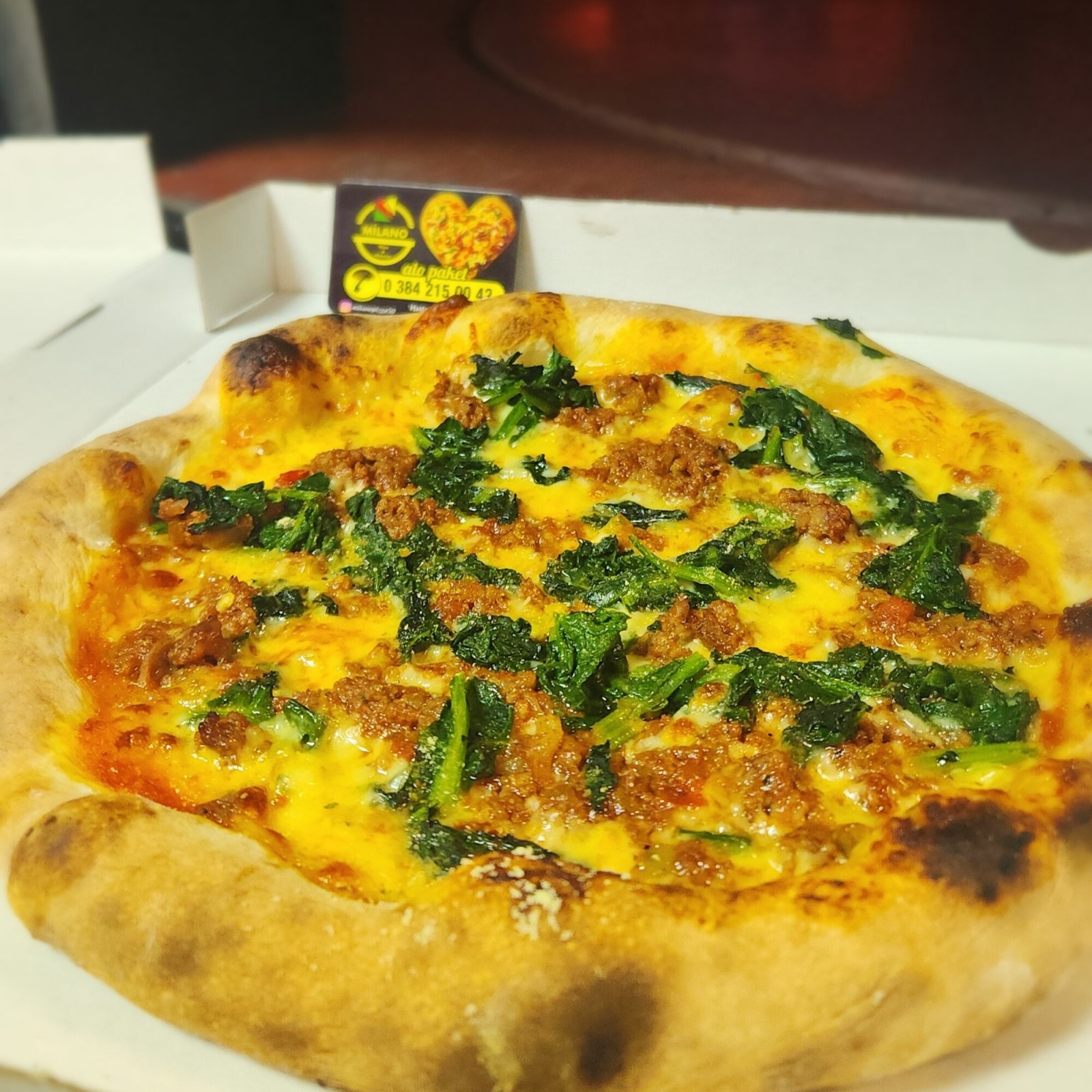 Ispanaklı Kıymalı Pizza ( Büyük )