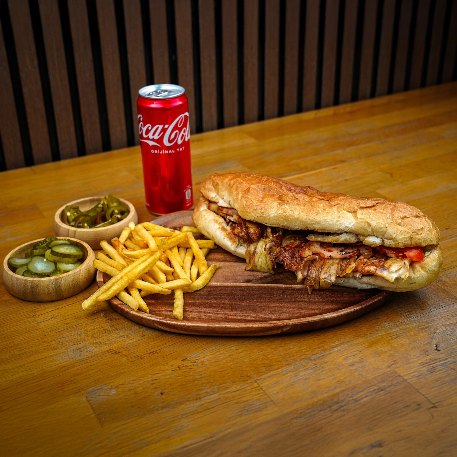 Ekmek Arası Tavuk Döner Menü