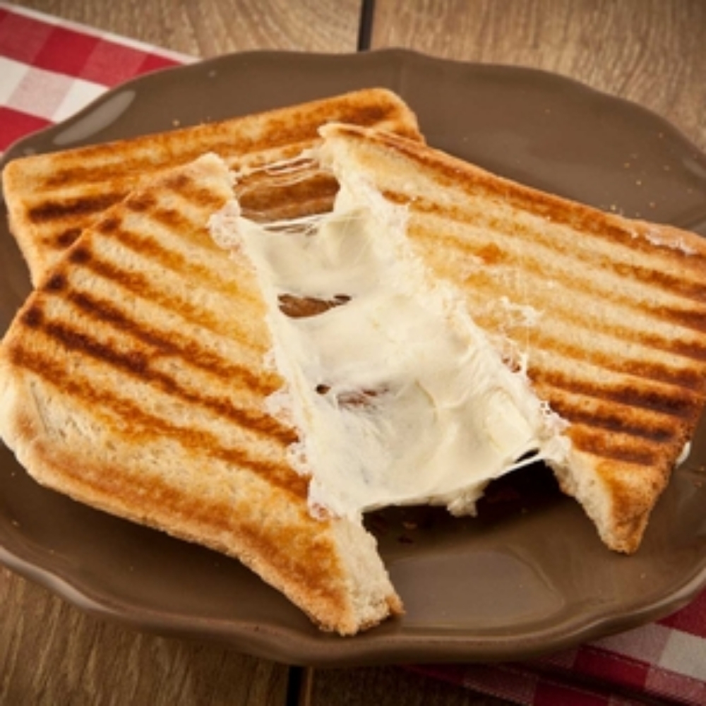 Ton Balıklı Kaşarlı Tost