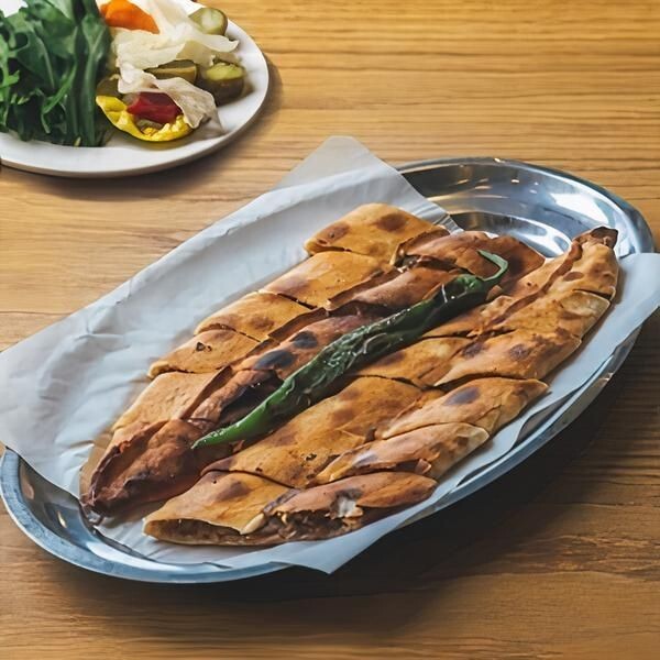 Kıymalı Pide (Kapalı)