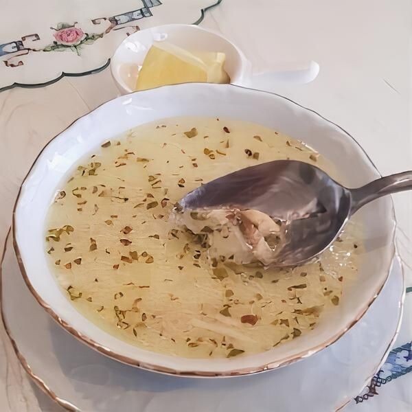 Tavuk Suyuna Çorba