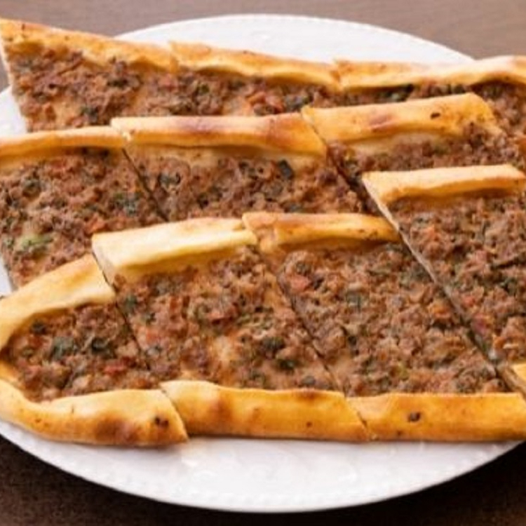 Kıymalı Pide+Sütaş Ayran+Salata