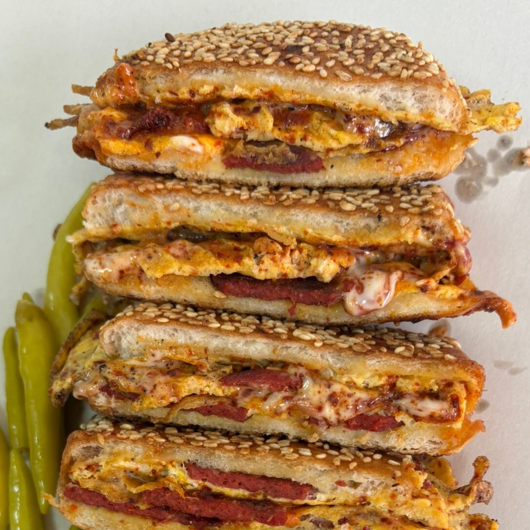 Susamlı Ekmek Kaşarlı
