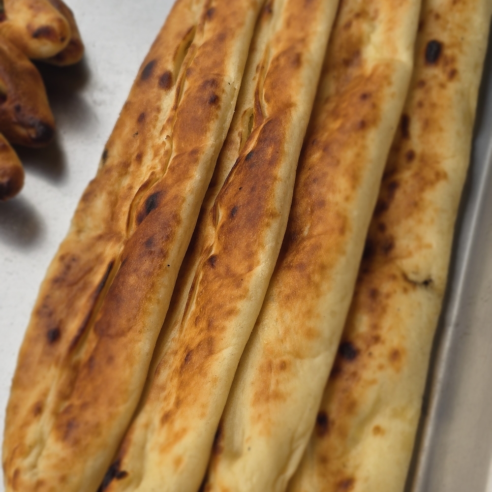 Peynirli Pide (Kapalı) (Küçük)