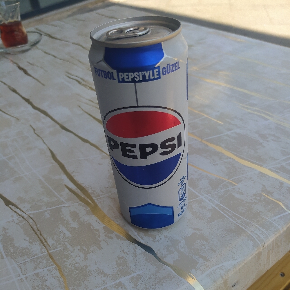 Pepsi (330 ml)