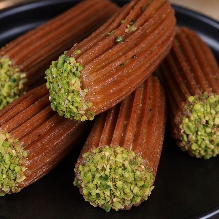 Antep Fıstık Dolgulu Tulumba (750 gr)