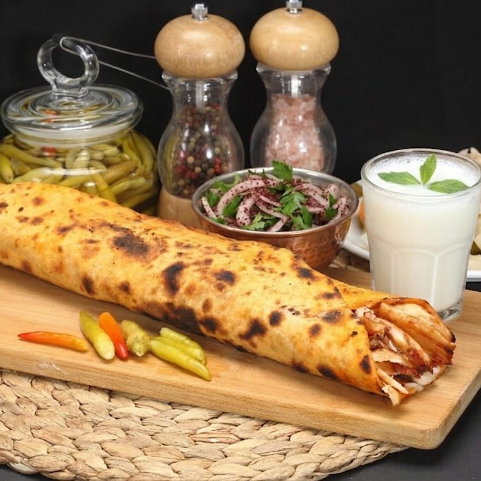 Hatay Usulü Mega (40 cm) Tavuk Döner Dürüm 150 gr + ayran
