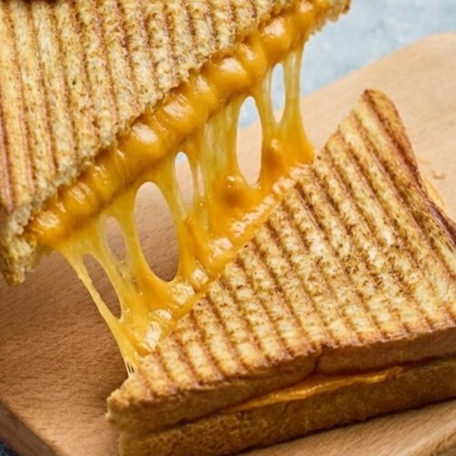 Kare Tost Cheddar Peynirli
