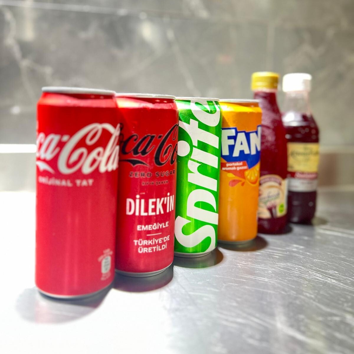 Kutu Kola