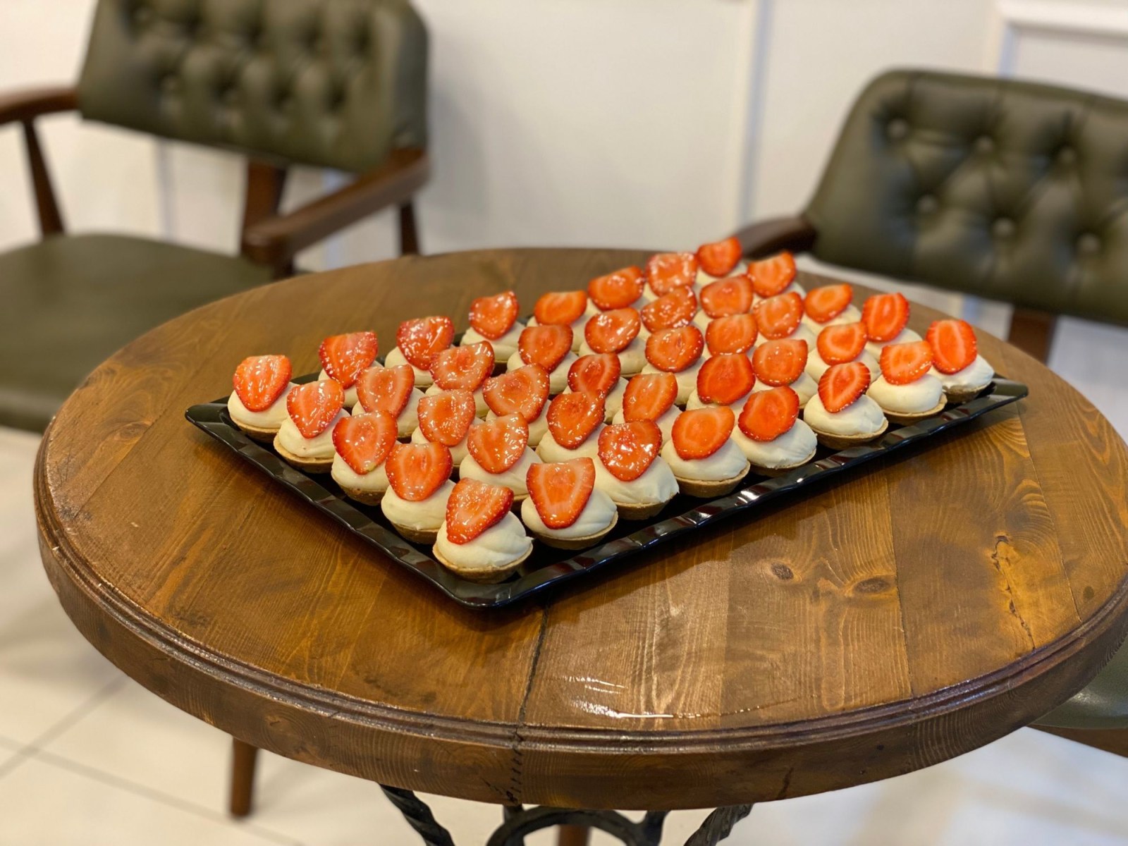 Çilekli Tartolet (1 kg.)