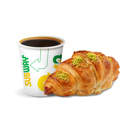 Antep Fıstıklı Kruvasan & Kahve