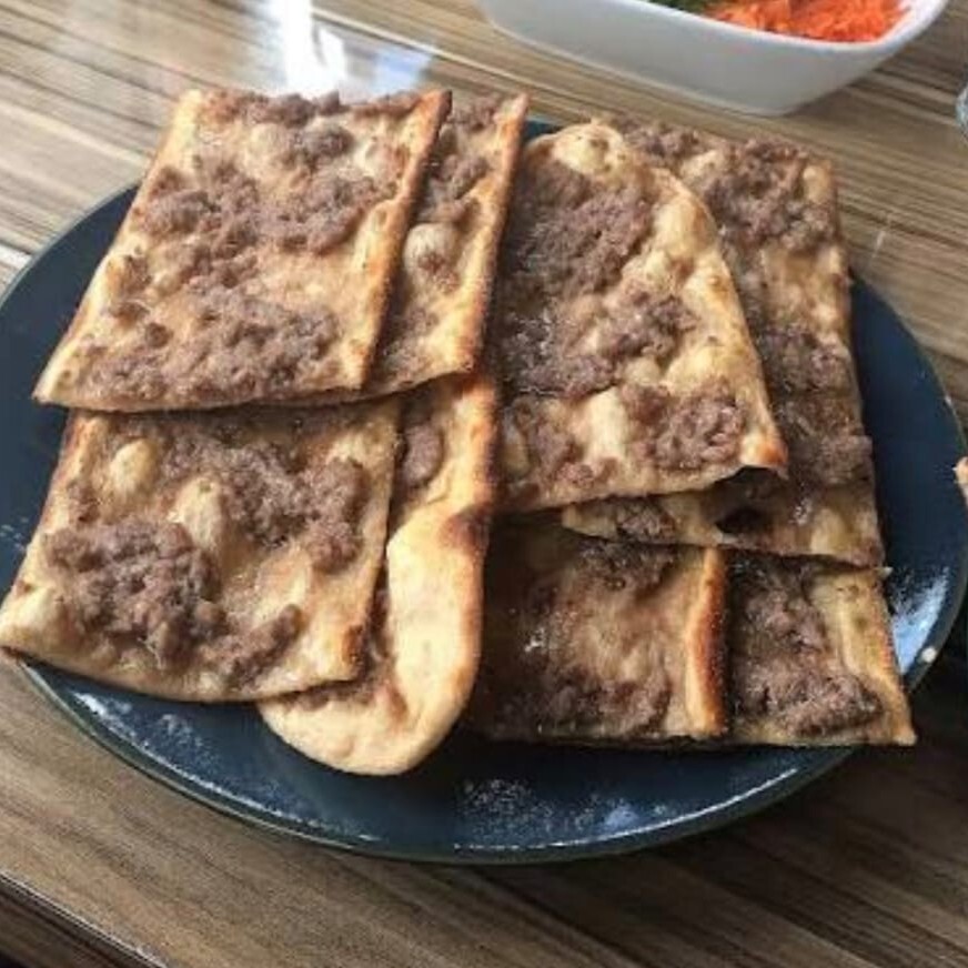 Sade Kıymalı Pide