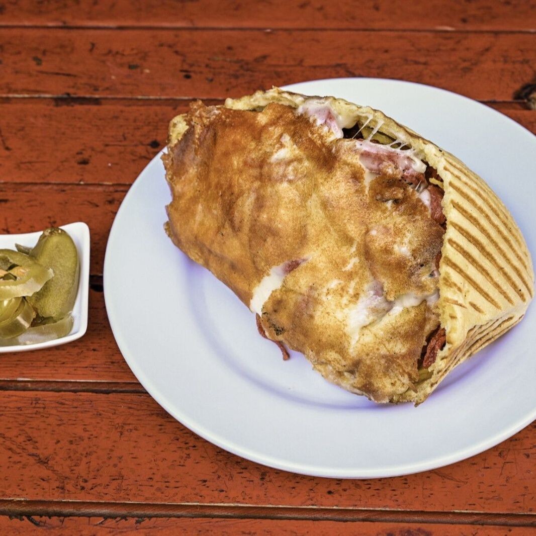 Doyuran Bazlama Tost