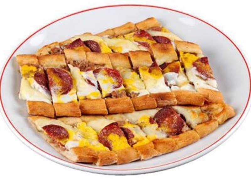 Sucuklu Pide