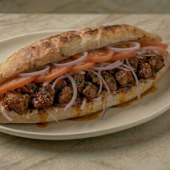 Ekmek Arası Arnavut Cigeri Menü