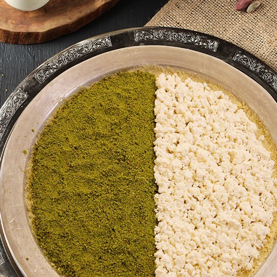 Yarı Peynirli Yarı Fıstıklı Künefe