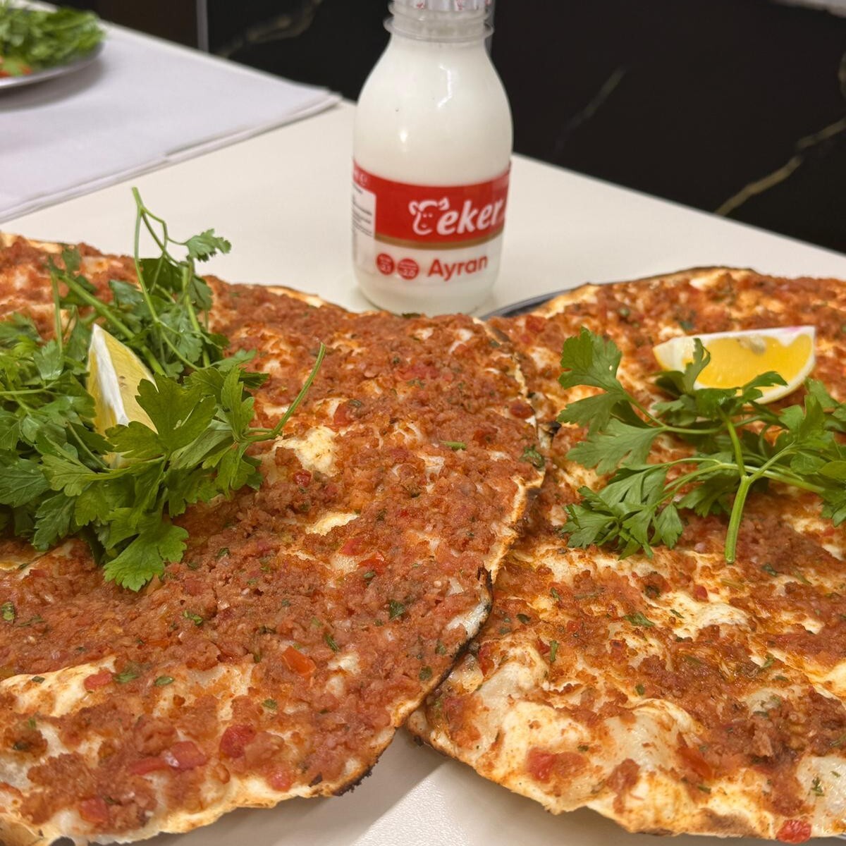 Arkadaş Menü 10 Lahmacun (1 lt) Kola