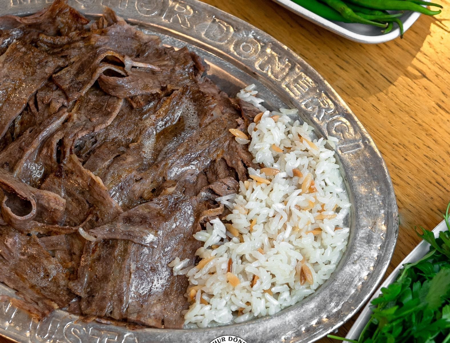 Pilav Üstü Döner