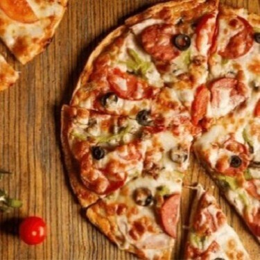 Favori Pizza Şöleni(Orta Boy) VIP Line Sos Sucuklum Mantarlım Gurme Pizza